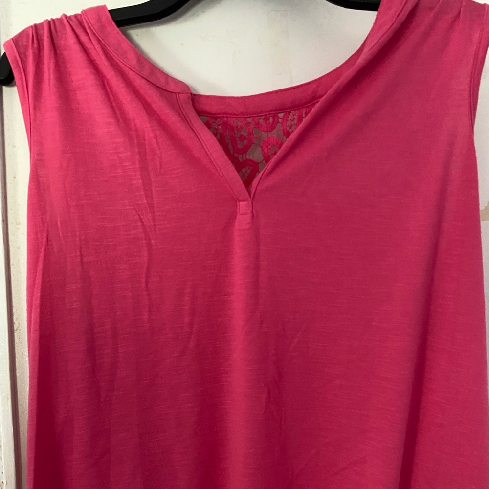 Women’s sleeveless top